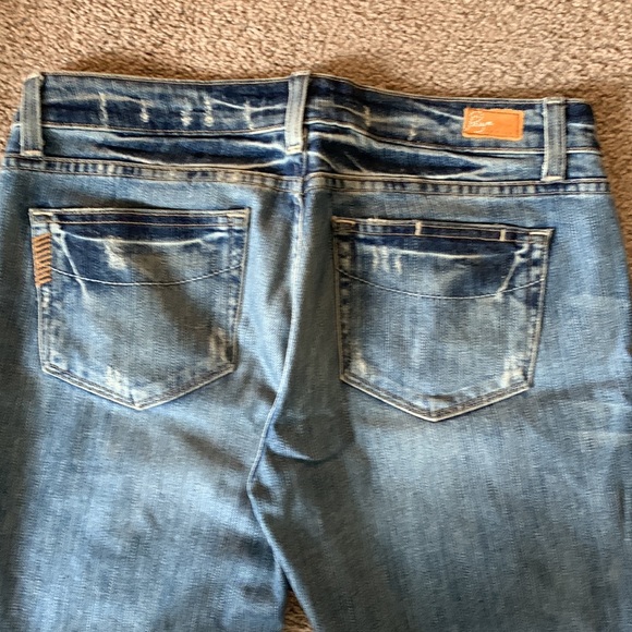 Paige premium denim boyfriend jean. Sz 28. Still a relevant trend. Like new. - Picture 6 of 6